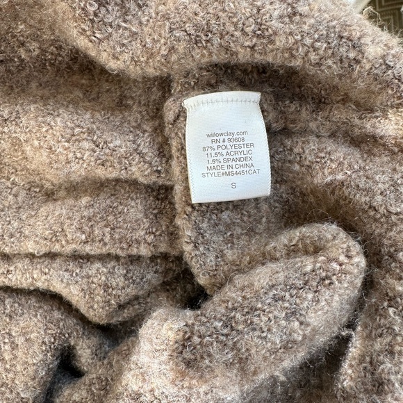 Willow & Clay S EUC Oversized TAUPE Cozy Sweater - Picture 5 of 7